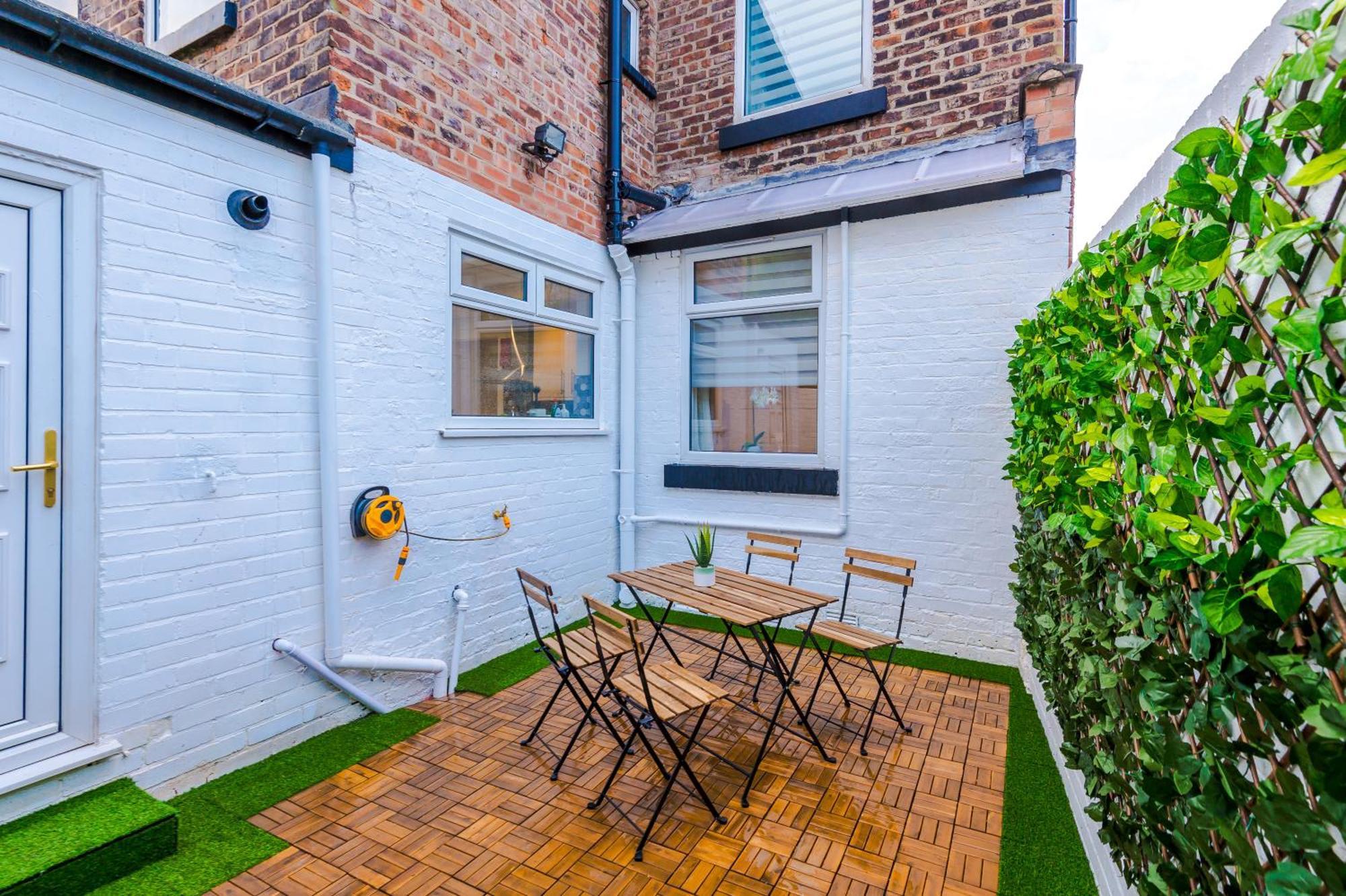 4 Bedroom Victorian House Manchester Exterior foto